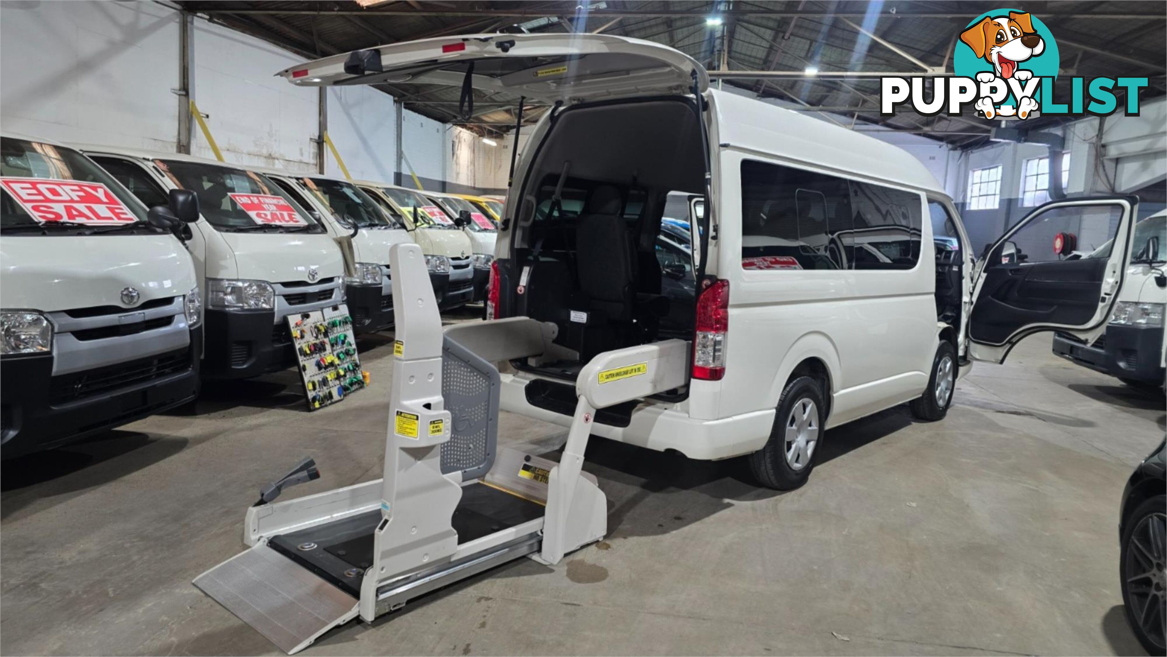 2015 Toyota Hiace Welcab