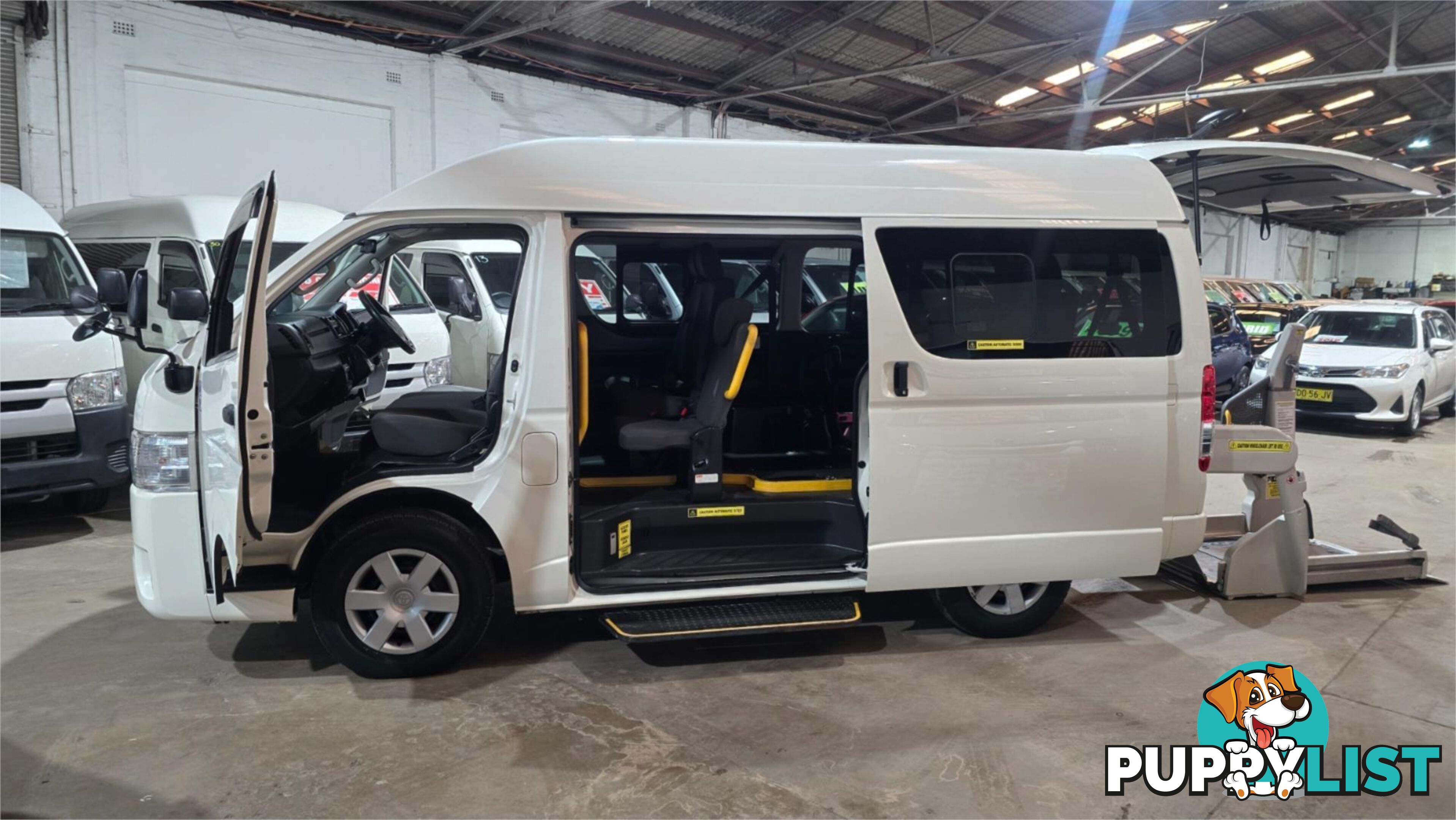 2015 Toyota Hiace Welcab