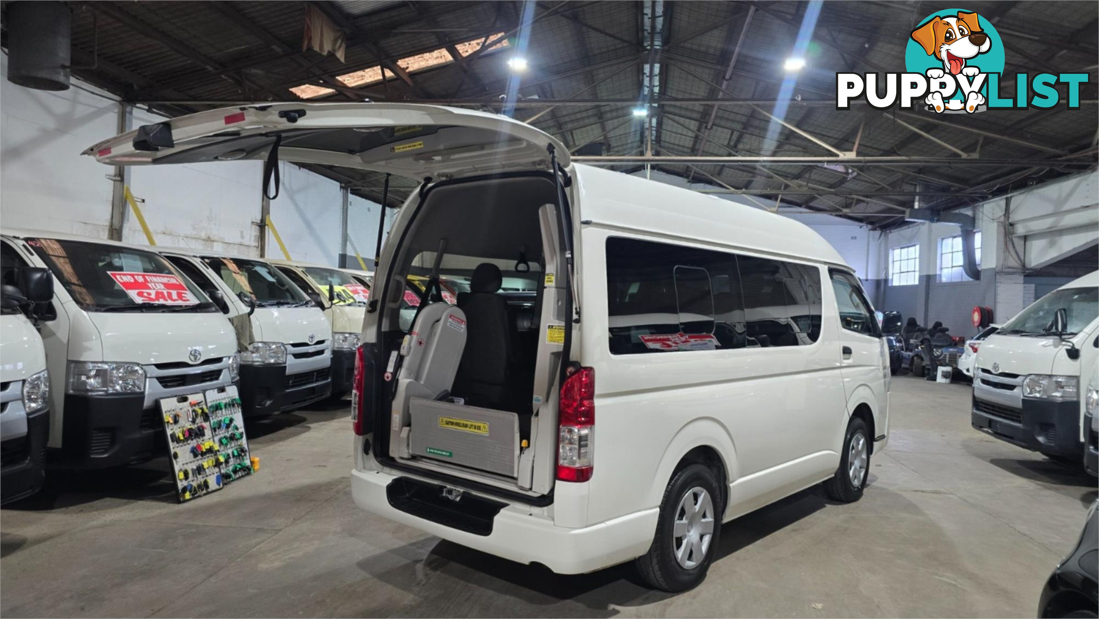 2015 Toyota Hiace Welcab