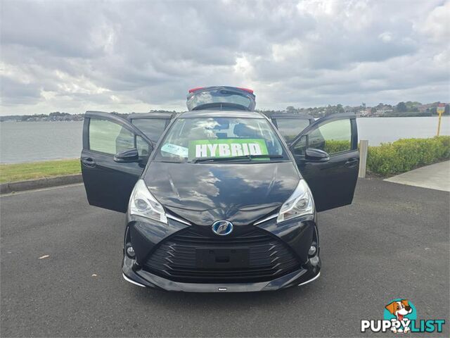 2017 Toyota Vitz