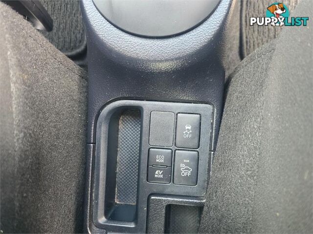 2017 Toyota Vitz