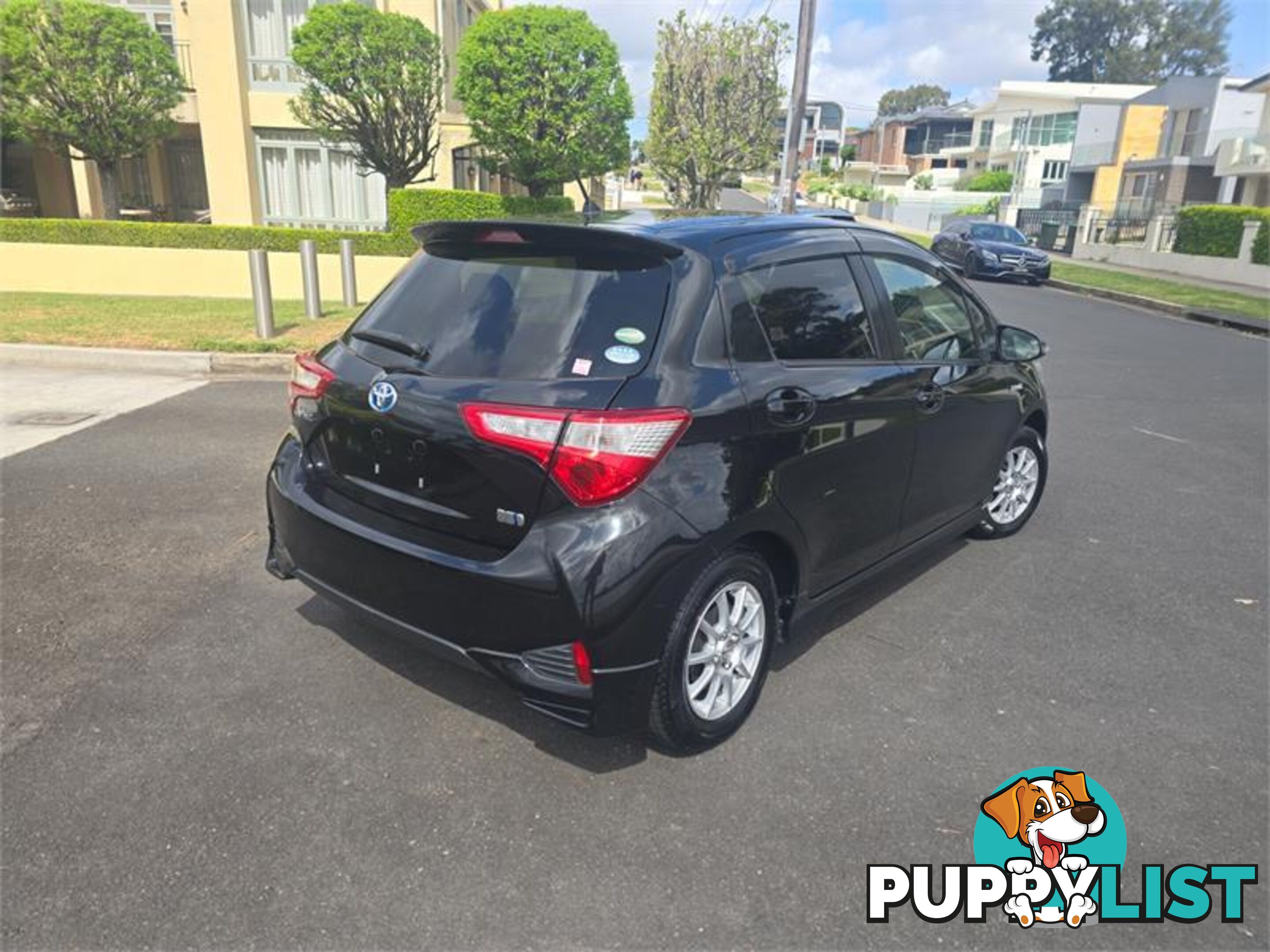 2017 Toyota Vitz