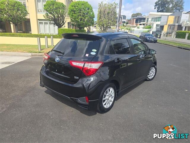 2017 Toyota Vitz