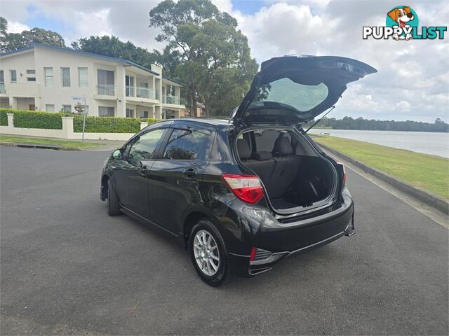 2017 Toyota Vitz