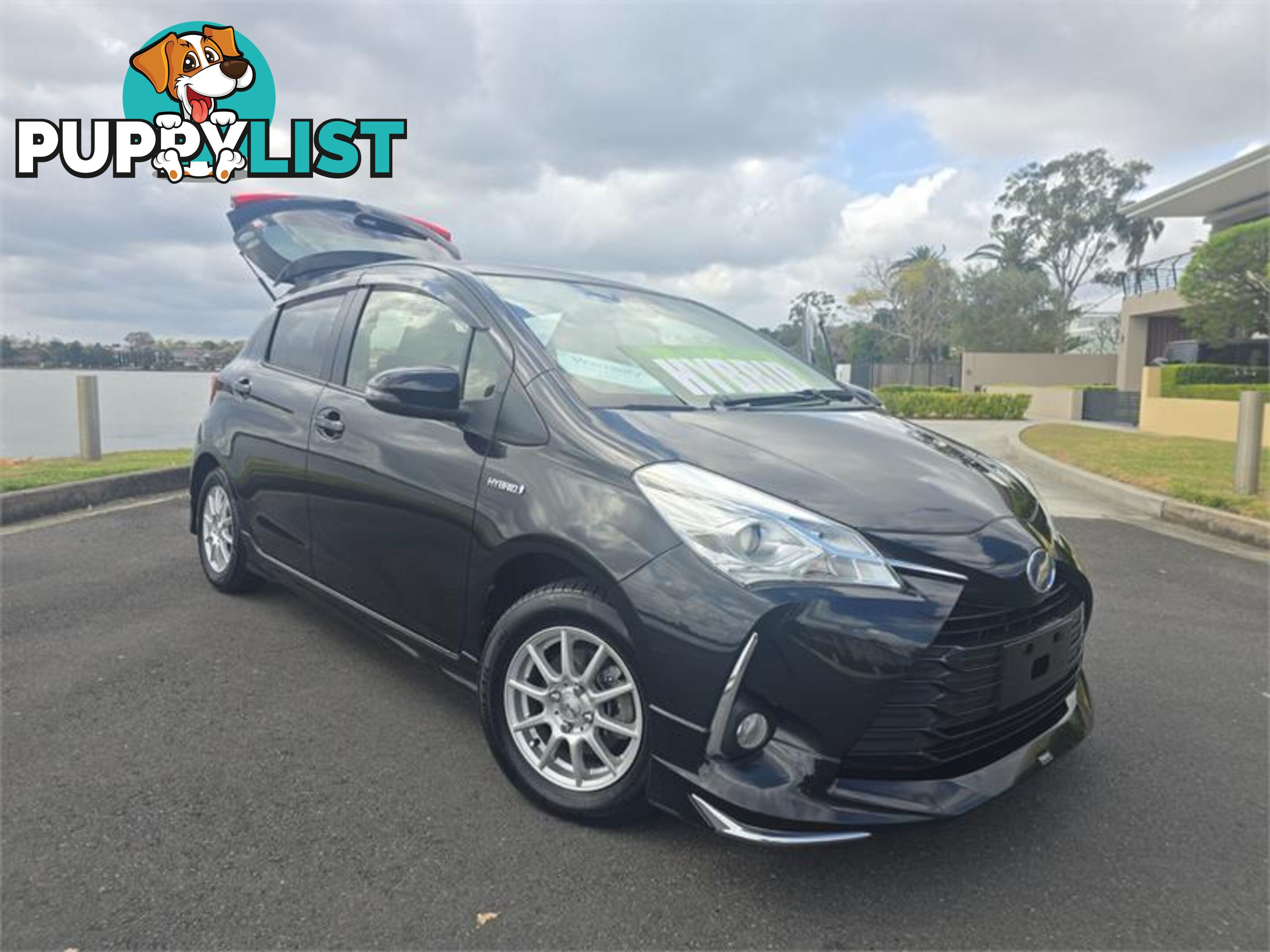 2017 Toyota Vitz