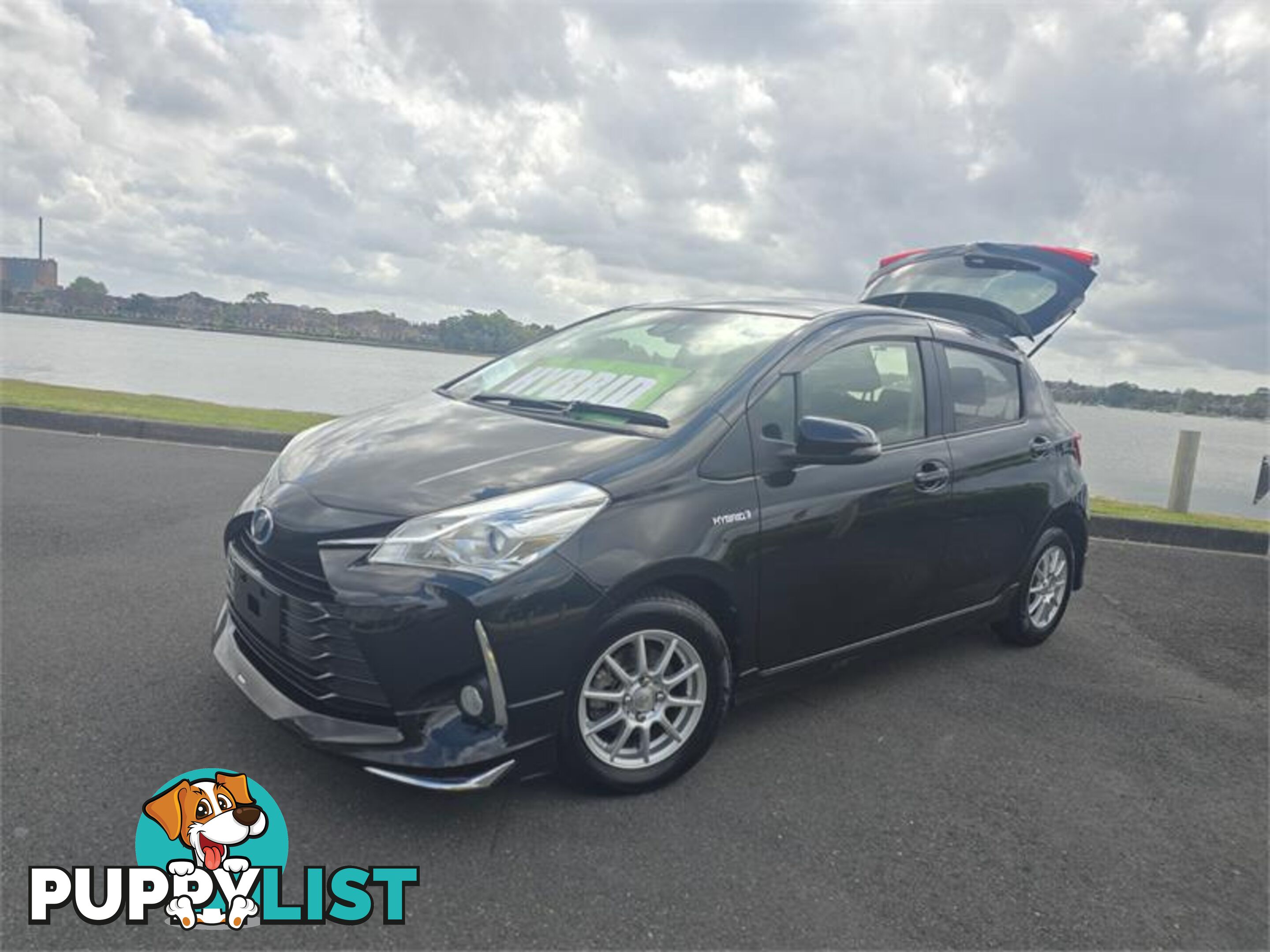 2017 Toyota Vitz