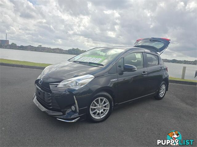 2017 Toyota Vitz