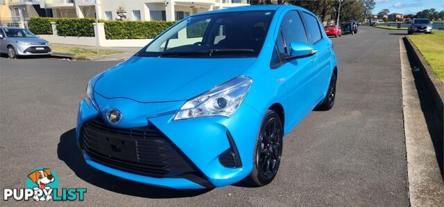 2017 Toyota Vitz