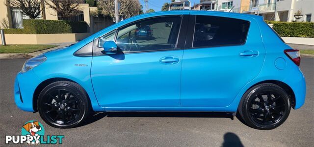 2017 Toyota Vitz