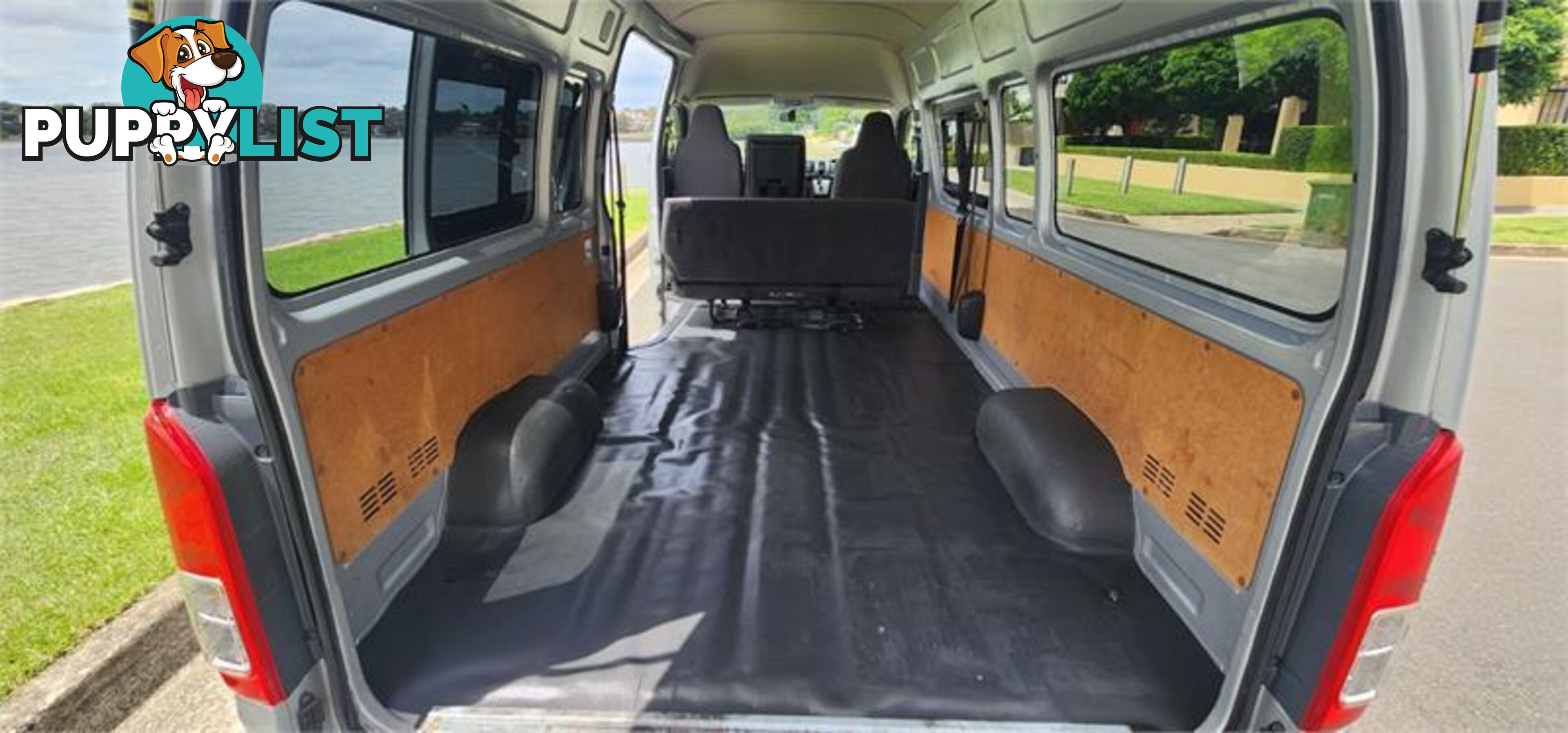 2015 Toyota Hiace