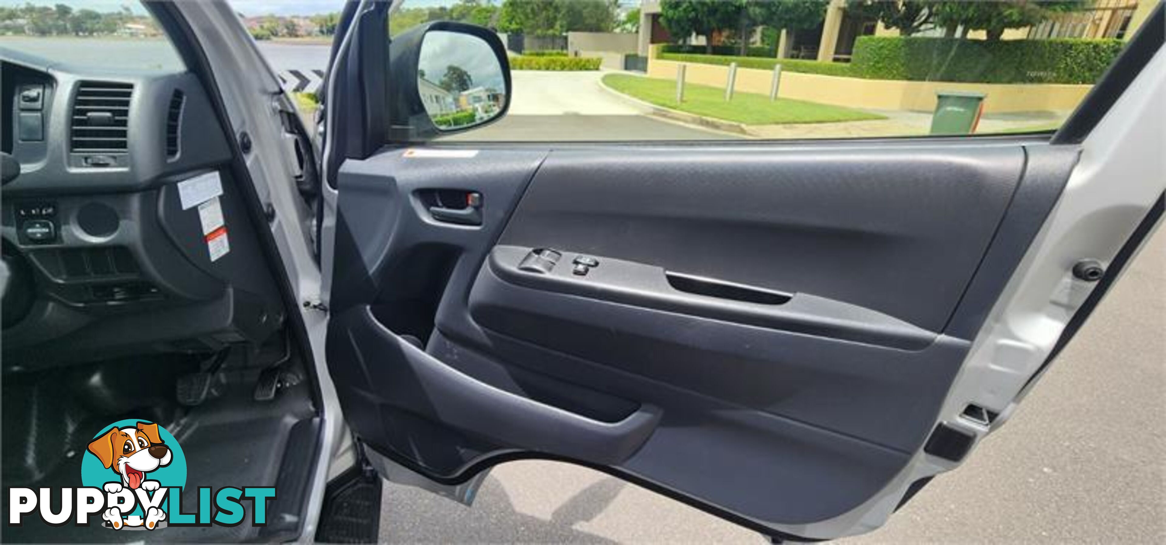 2015 Toyota Hiace