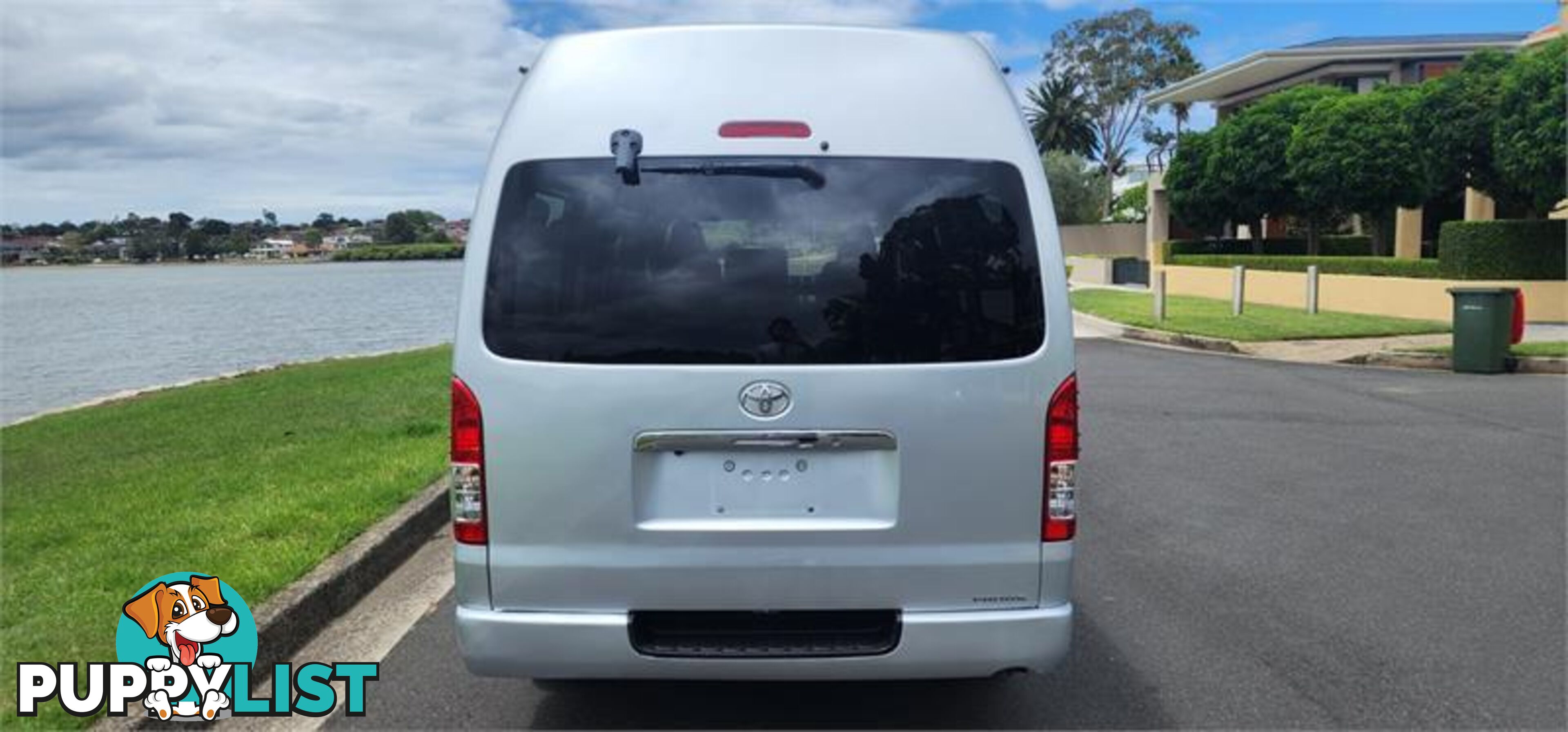 2015 Toyota Hiace