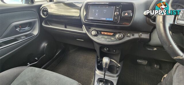 2017 Toyota Vitz