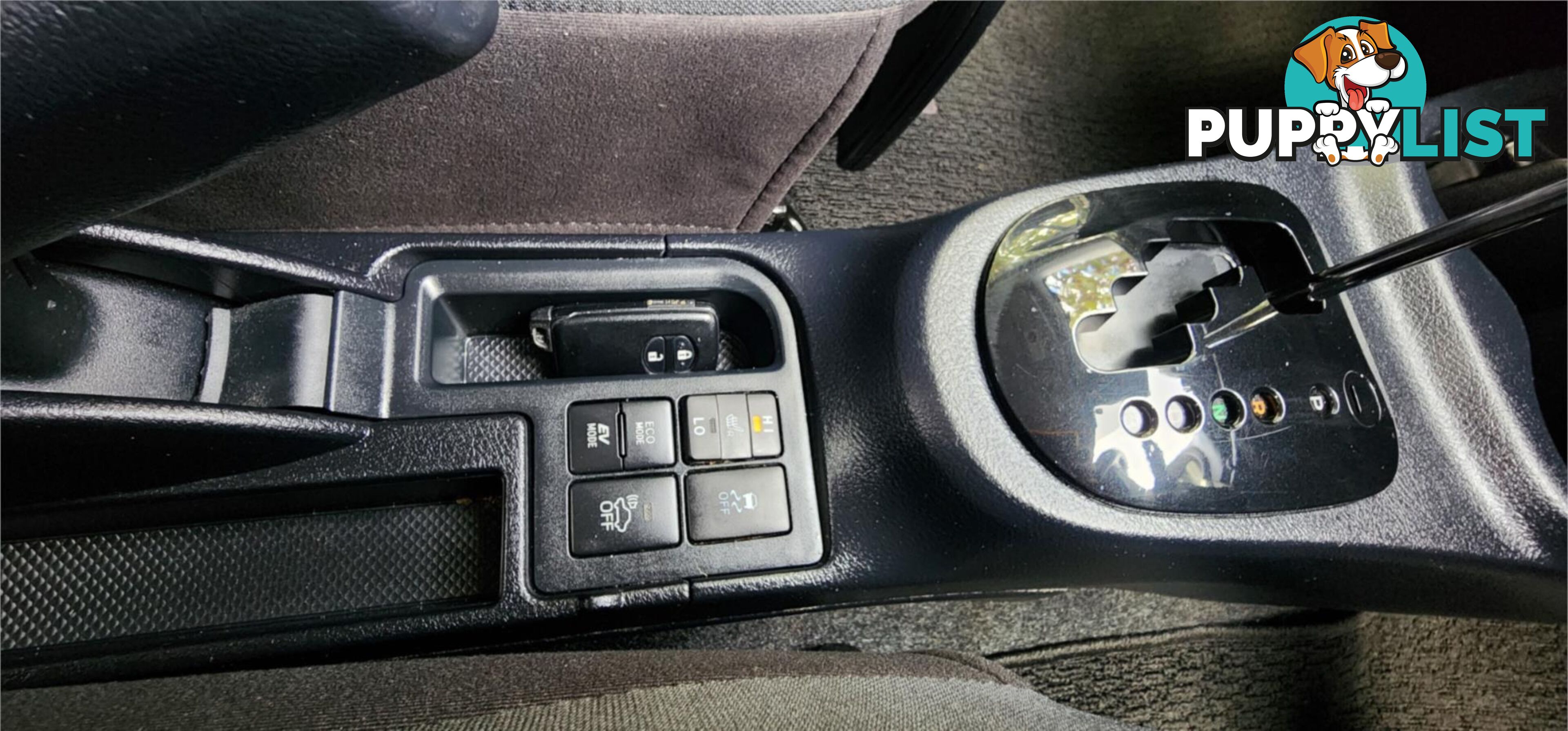 2017 Toyota Vitz