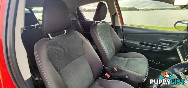 2017 Toyota Vitz