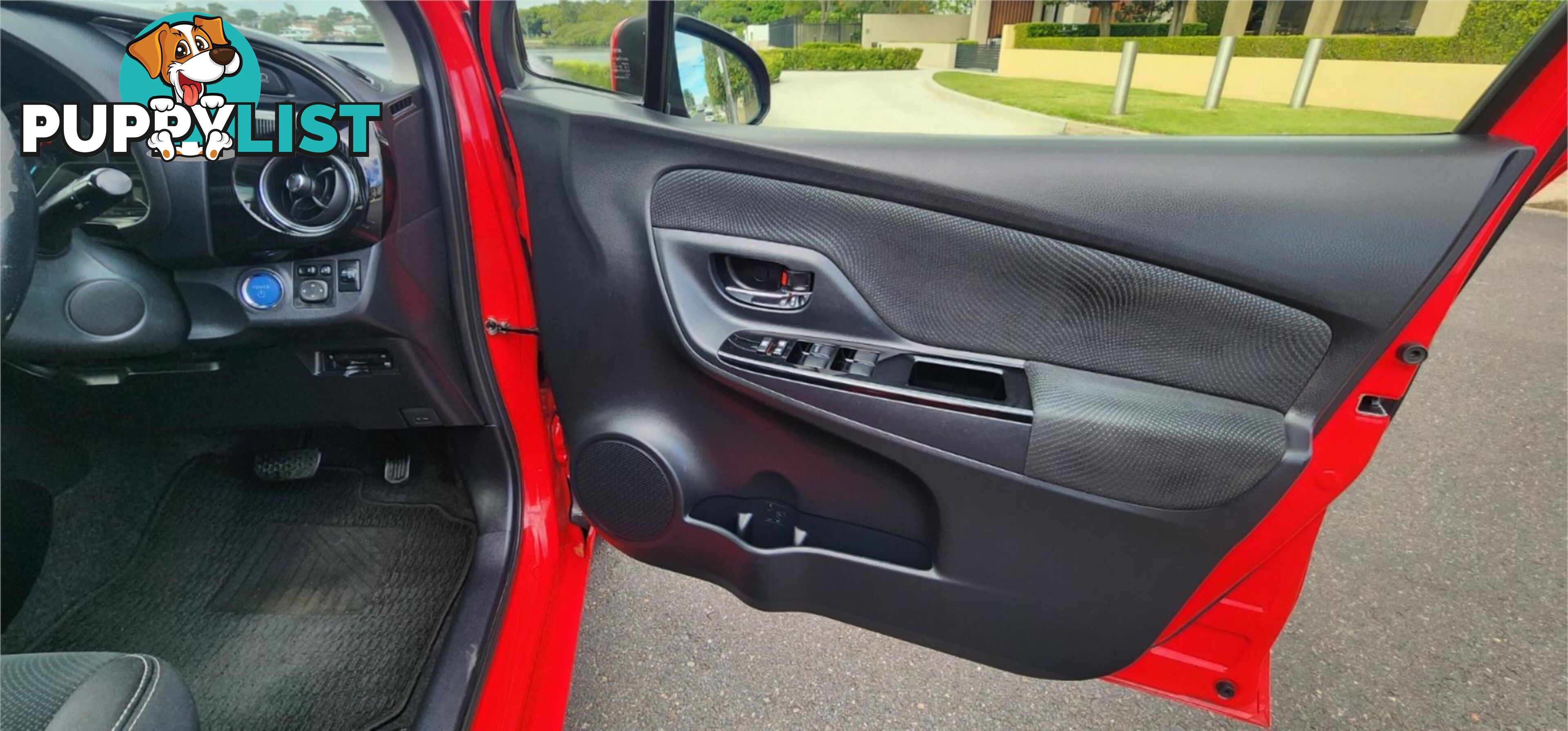 2017 Toyota Vitz