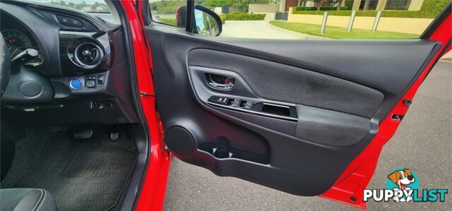2017 Toyota Vitz