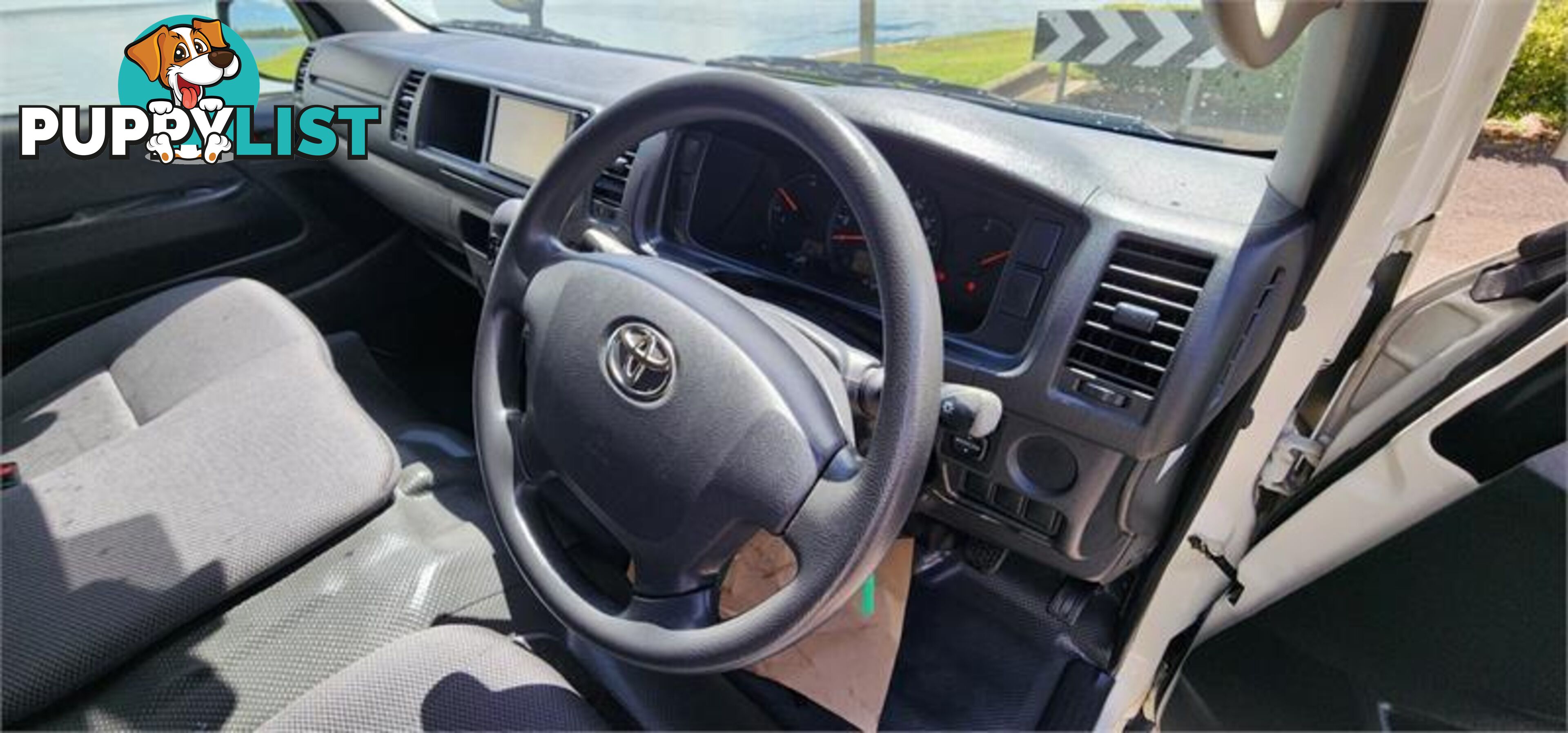 2015 Toyota Hiace