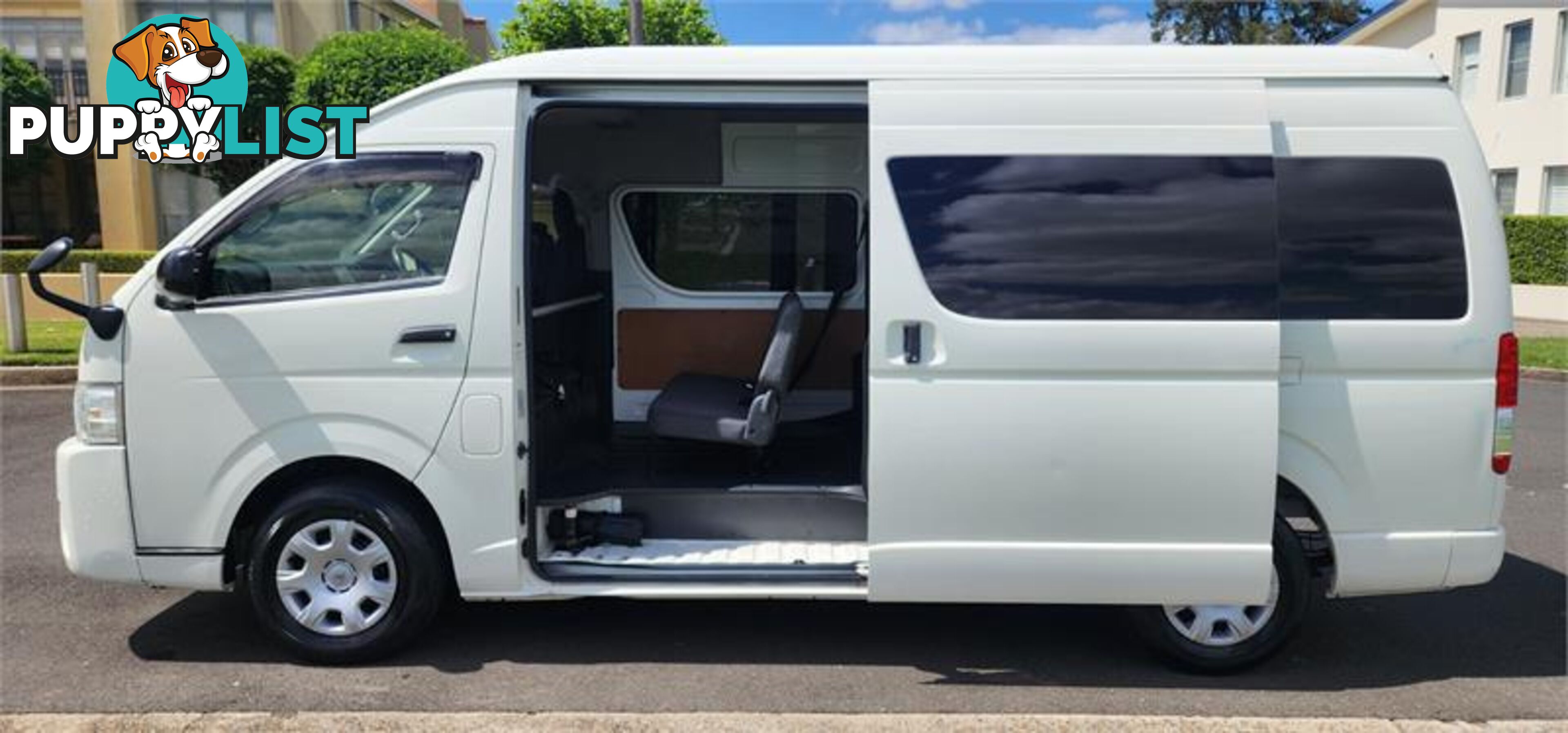 2015 Toyota Hiace