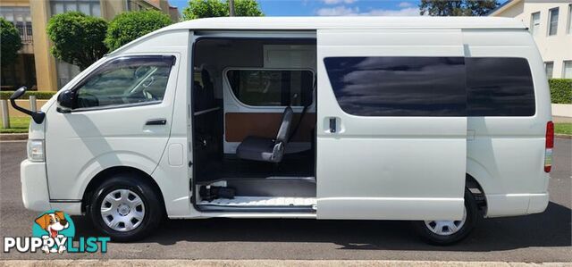 2015 Toyota Hiace