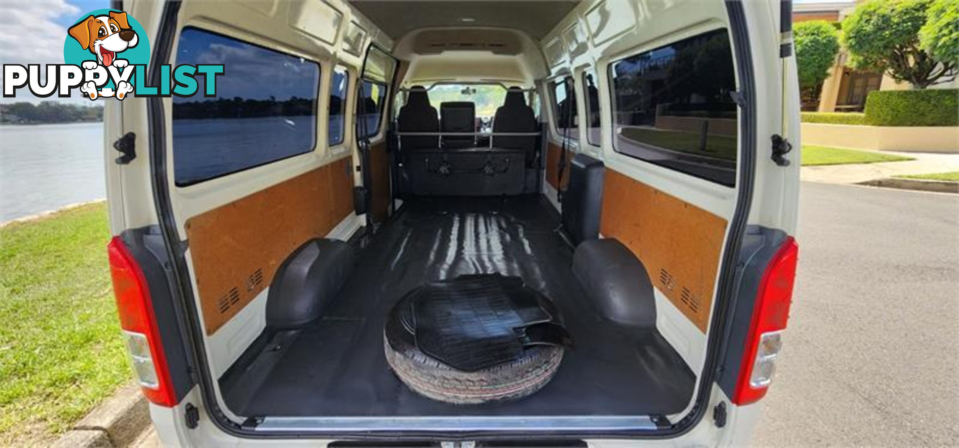 2015 Toyota Hiace