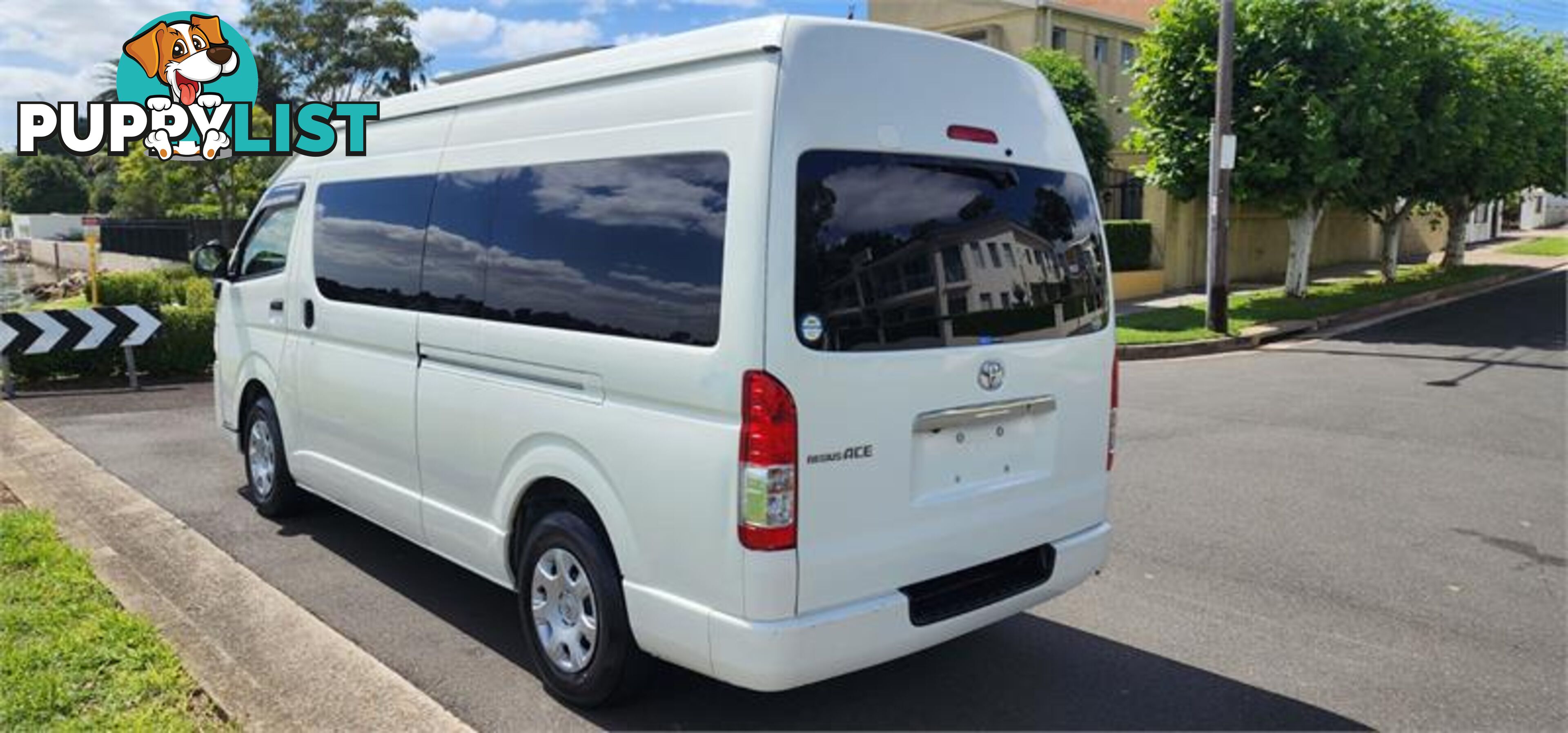 2015 Toyota Hiace