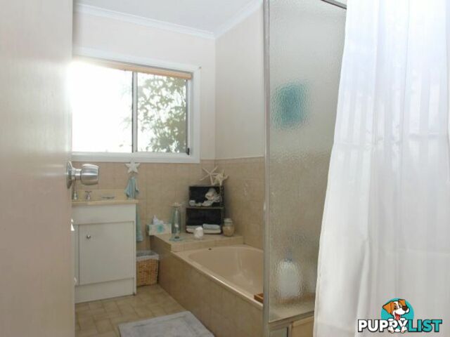 21 Robert Street MOONTA SA 5558