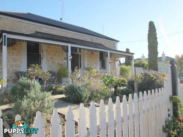 21 Robert Street MOONTA SA 5558