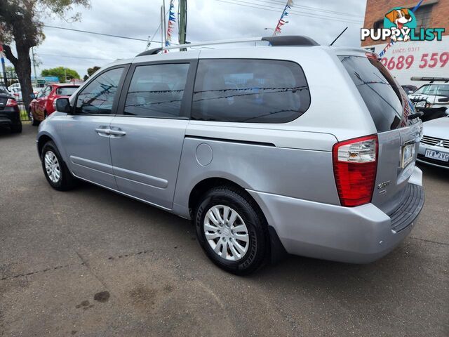 2010 KIA GRAND CARNIVAL Si VQ WAGON