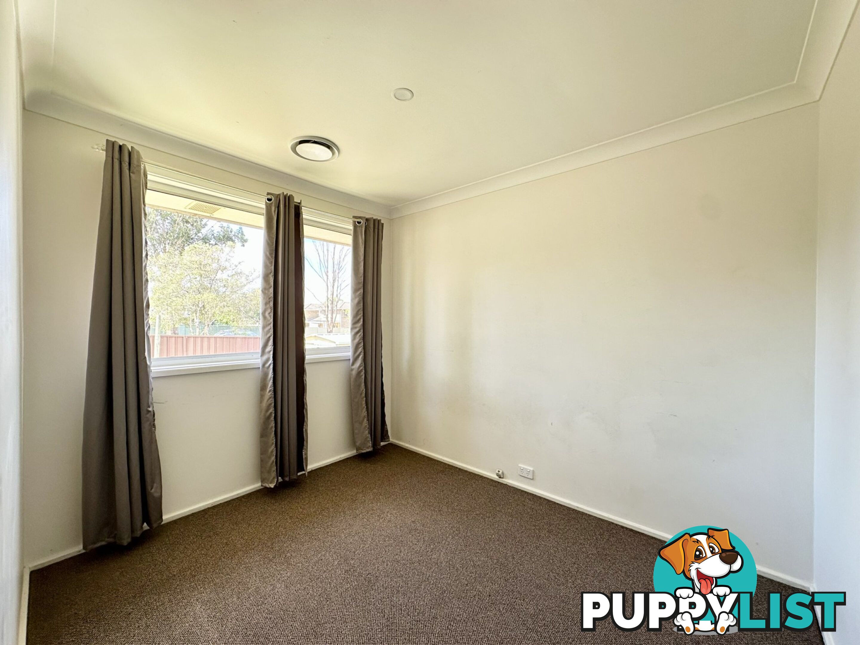 8 Missouri Street KEARNS NSW 2558