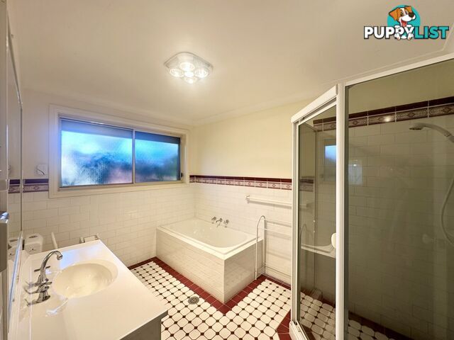 19 Galloway Crescent ST ANDREWS NSW 2566