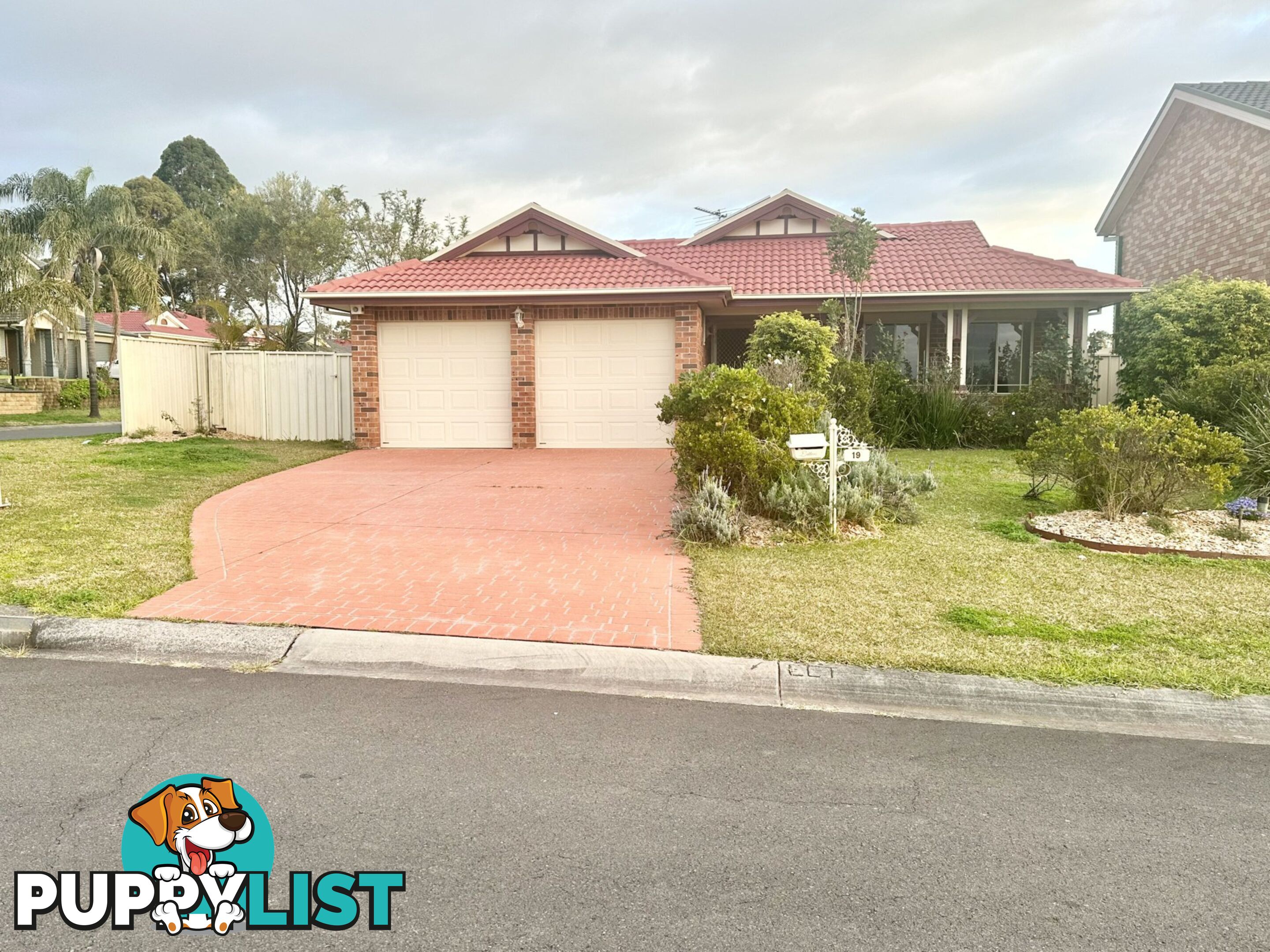 19 Galloway Crescent ST ANDREWS NSW 2566