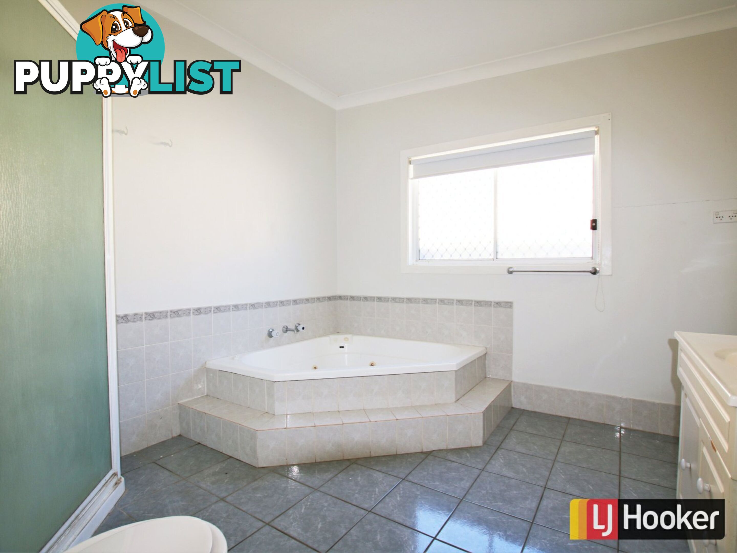 13 Oak Street MOREE NSW 2400