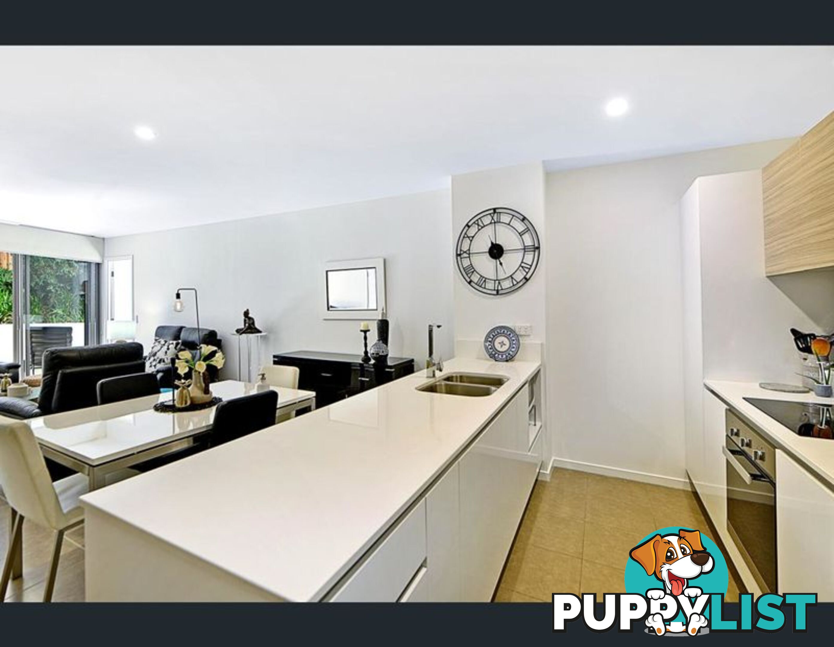 1-7 WATERFORD COURT "WATERFORD APARTMENTS" BUNDALL QLD 4217