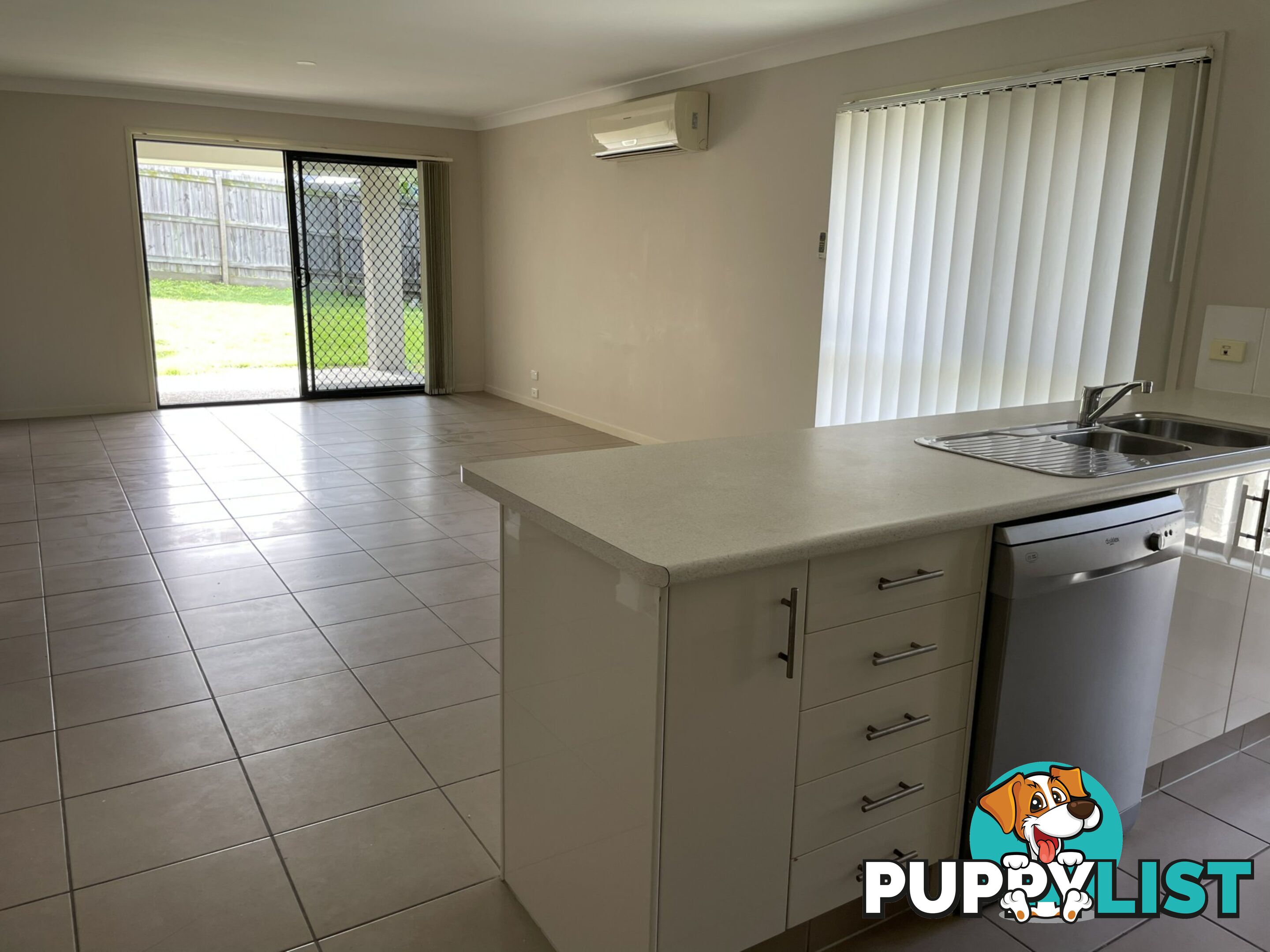 22 Timberlake Place SPRINGFIELD LAKES QLD 4300