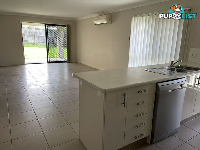 22 Timberlake Place SPRINGFIELD LAKES QLD 4300