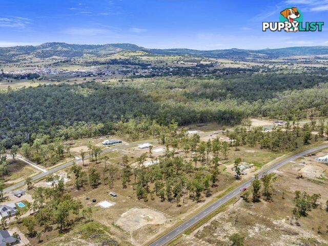 31 Poinciana Avenue RIFLE RANGE QLD 4311