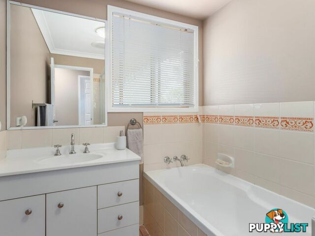 8 Rainwood Court SPRINGFIELD QLD 4300