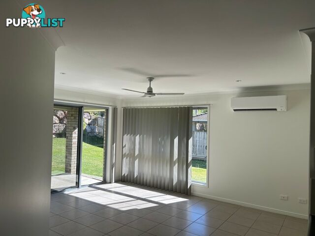 43 Dillon Avenue AUGUSTINE HEIGHTS QLD 4300