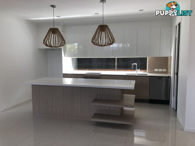 16 Sunset Place SPRINGFIELD LAKES QLD 4300
