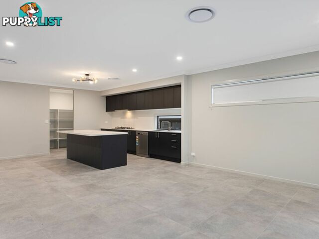 118 Tuscan Circuit GREENBANK QLD 4124