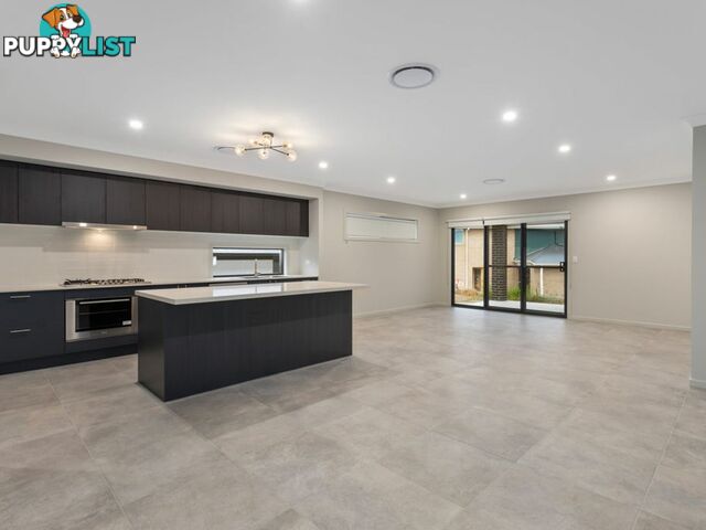118 Tuscan Circuit GREENBANK QLD 4124