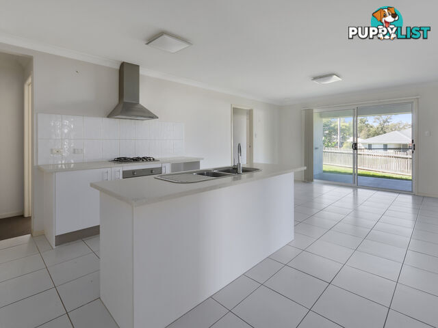 39 Jeff Collins Circuit BELLBIRD PARK QLD 4300