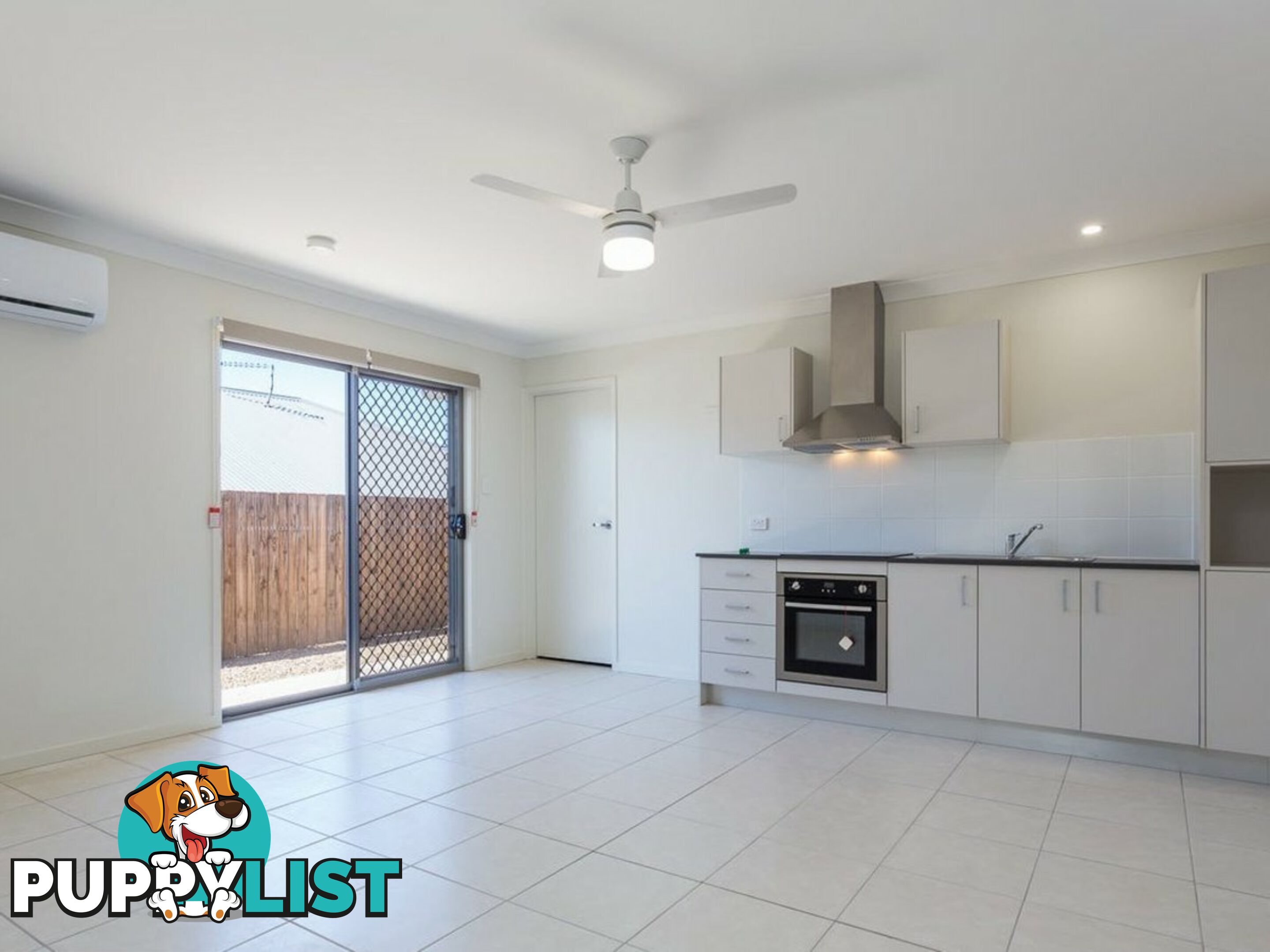 Unit 2/71 Magpie Cresent REDBANK PLAINS QLD 4301