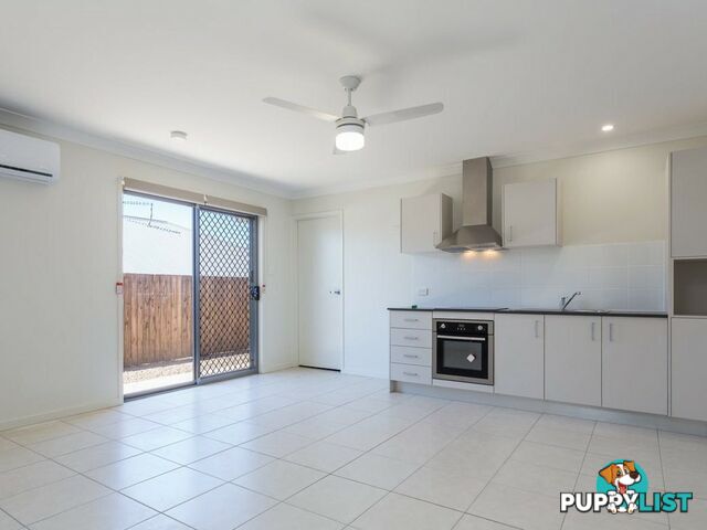 Unit 2/71 Magpie Cresent REDBANK PLAINS QLD 4301