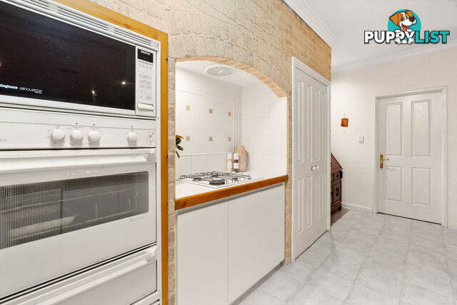 54 Tweeddale Road Applecross WA 6153