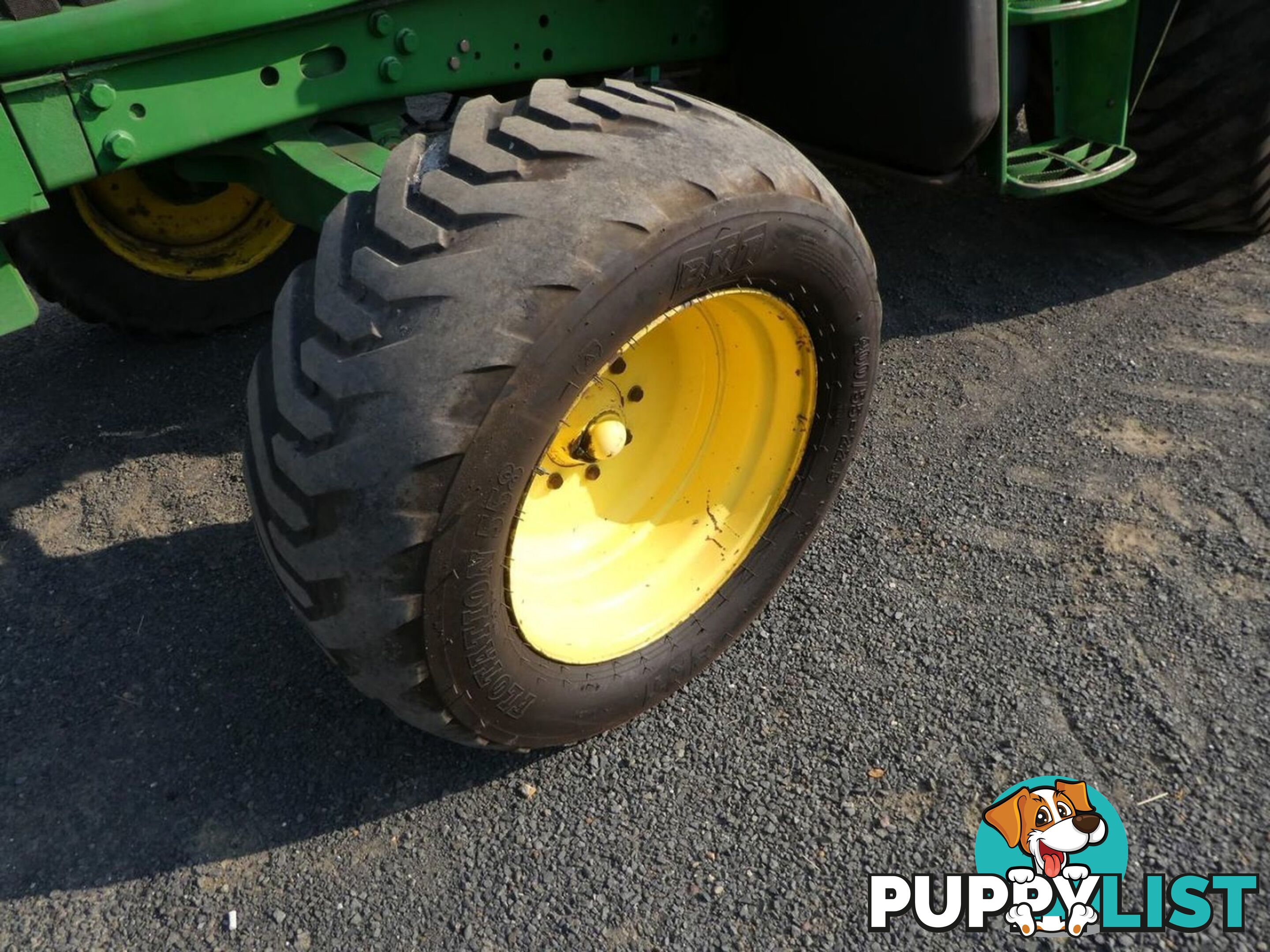 2015 John Deere 6130
