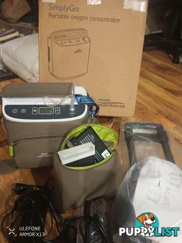 Phillips SimplyGo oxygen concentrator