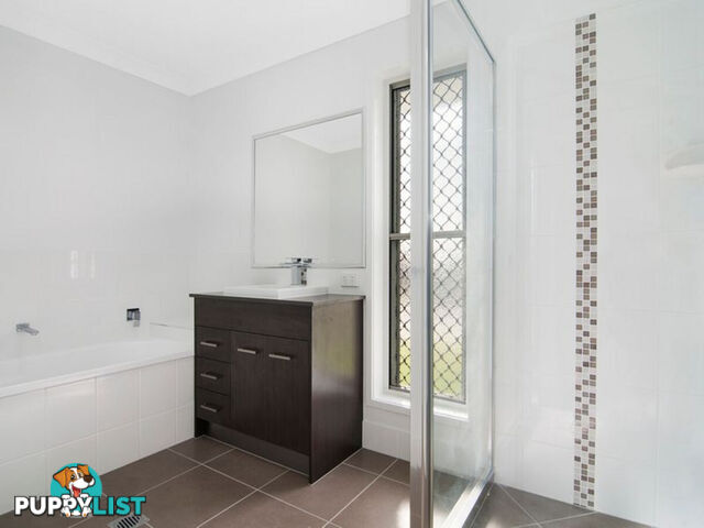 2 Cress Court PIMPAMA QLD 4209