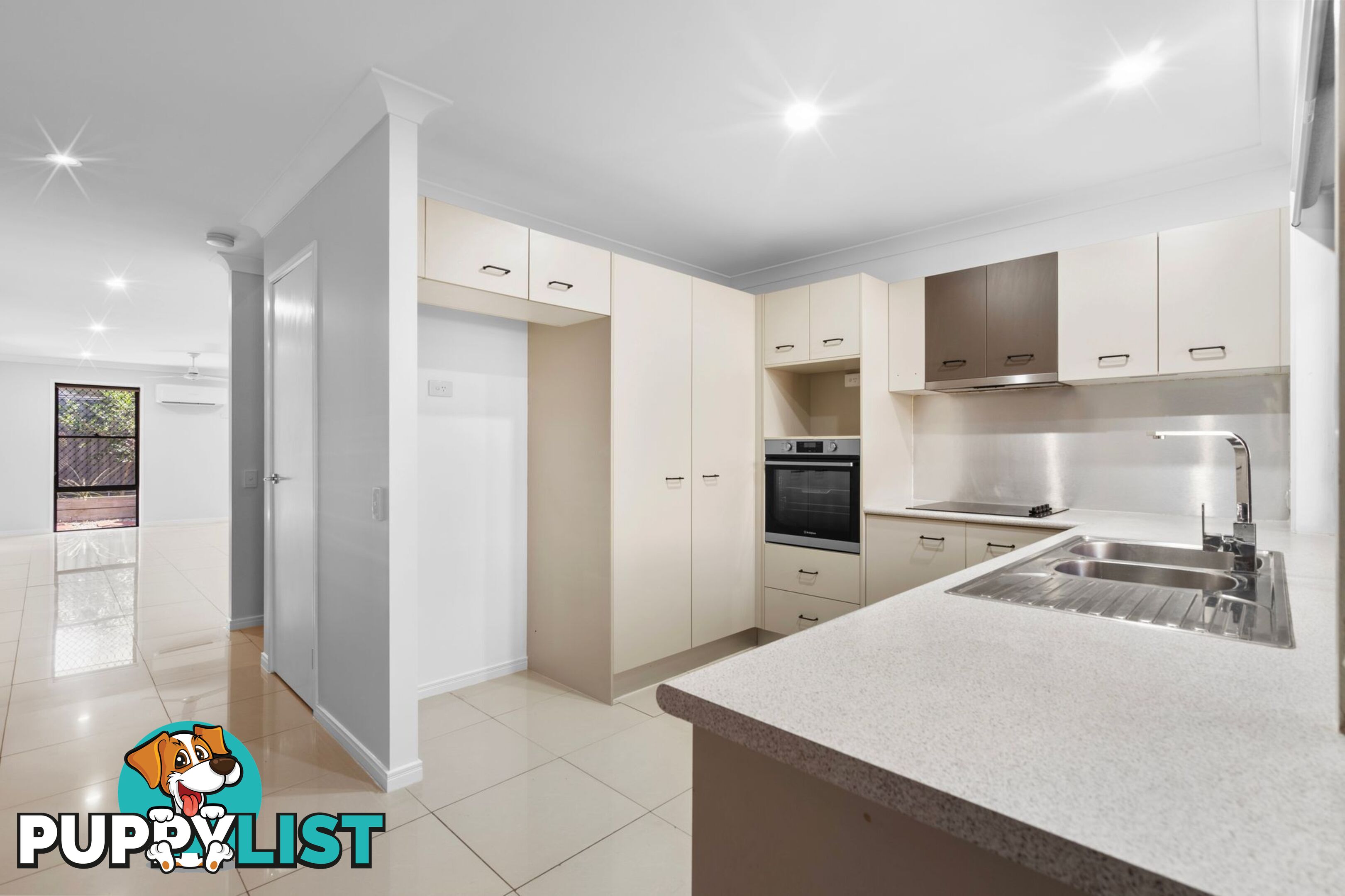 2/2 Armani Avenue PIMPAMA QLD 4209